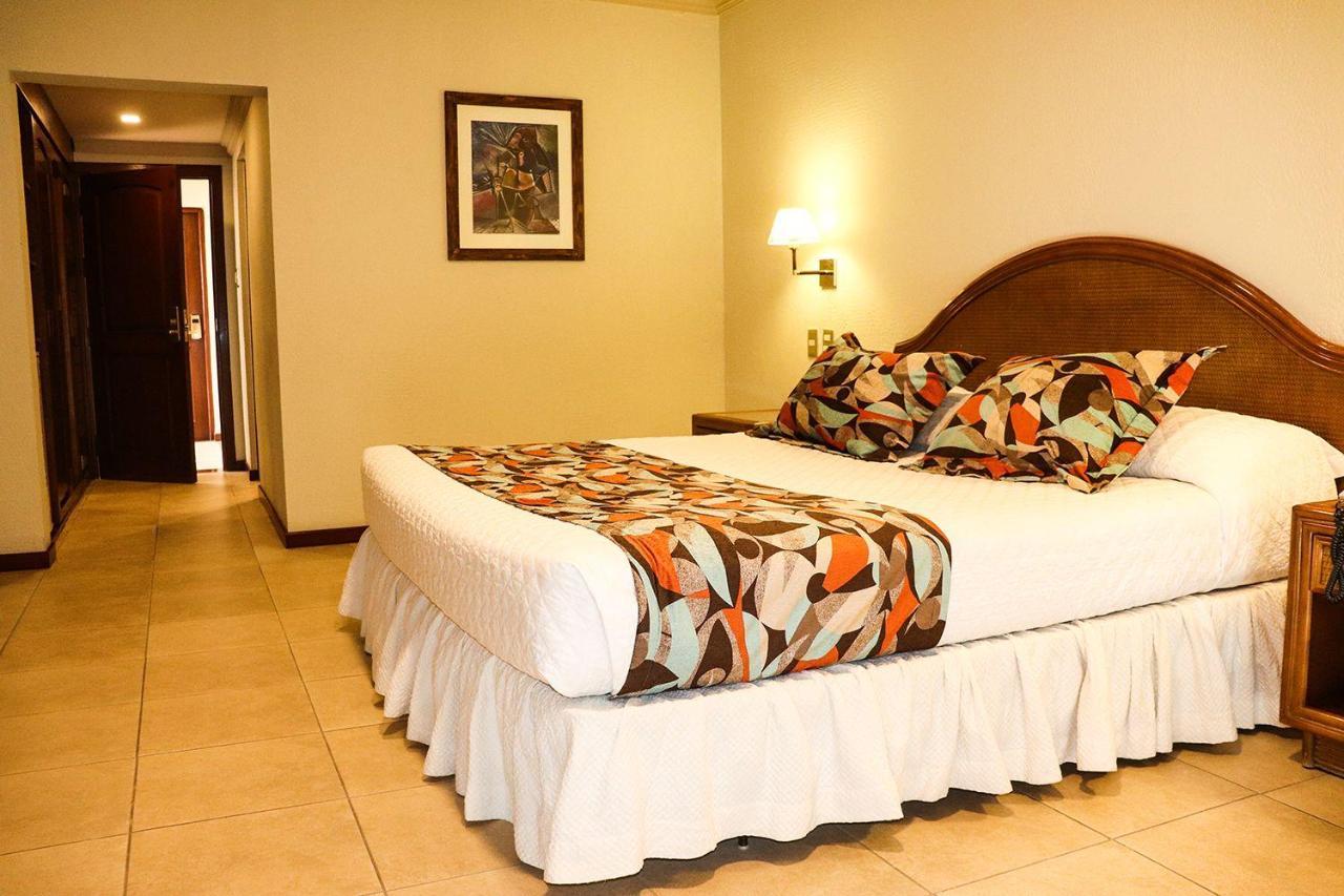 Hotel Parrales Tarija